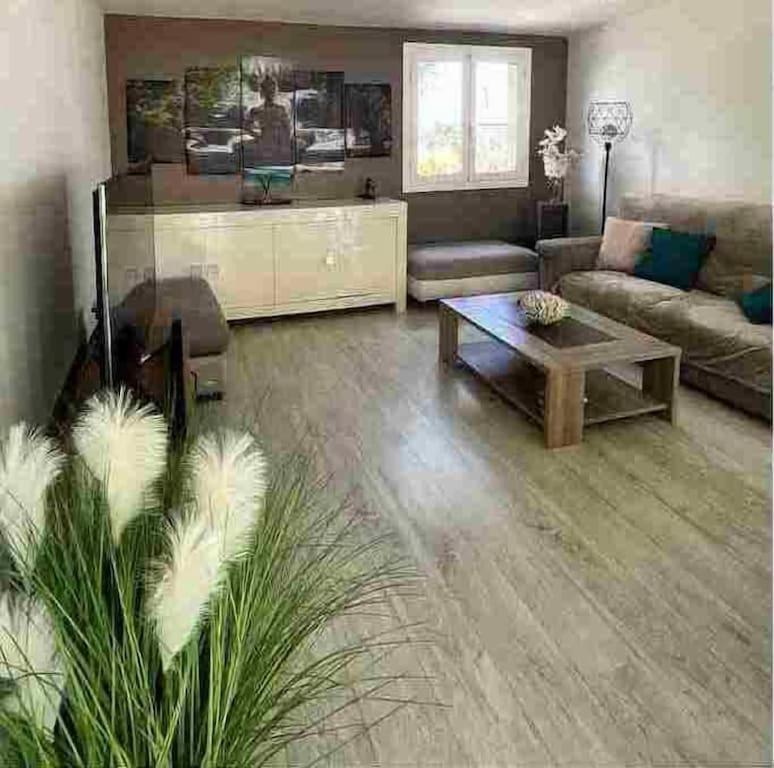 Romantic In The South Of France With A Private Garden , Pool And A Terrace Vakantiehuis