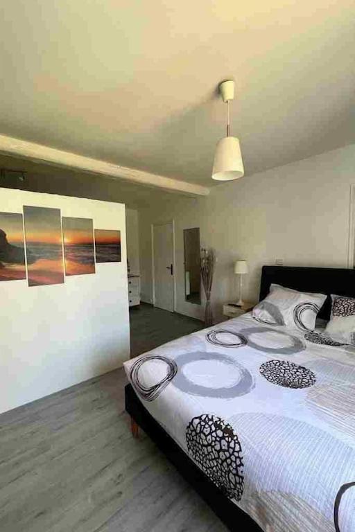 Vakantiehuis Romantic In The South Of France With A Private Garden , Pool And A Terrace